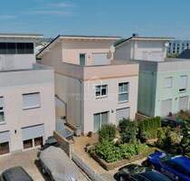 Anfragestopp: Modernisiertes EFH mit sonniger Dachterrasse in familienfreundlicher Lage von Fulda