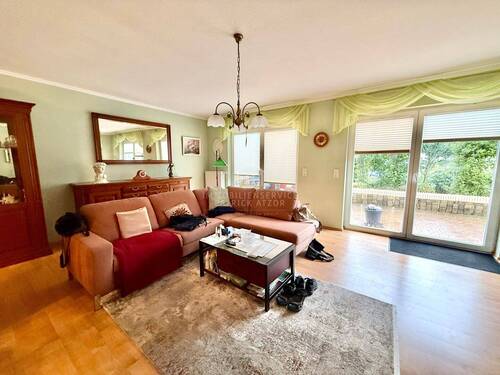 Wohnzimmer Blick Richtung Sofa - 
