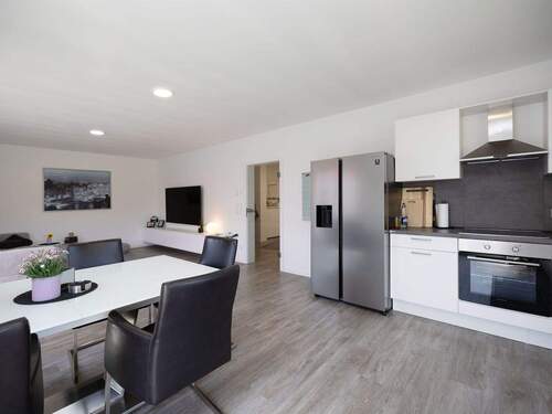 Wohn-Ess-Kochbereich (I. OG) - 