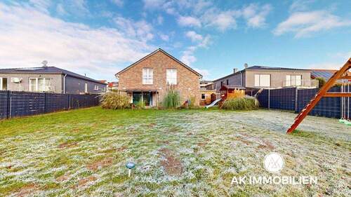 Gartenansicht - Einfamilienhaus mit 250,00 m&sup2; in Hameln zum Kaufen