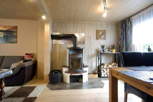 Bild 2 - 4 Zimmer Doppelhaushälfte zum Kaufen in Erndtebrück