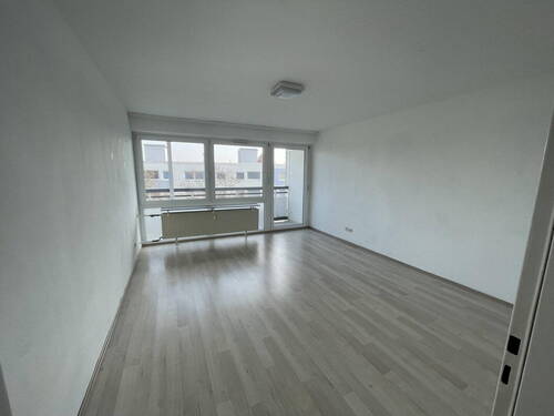 Zimmer 1 - Moderne 3-ZKB mit Balkon & neuer Küche - 72 m² in ruhiger Lage von Worms