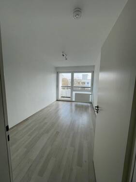 Zimmer 2 - 3 Zimmer Etagenwohnung in Worms