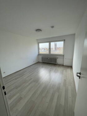 Zimmer 3 - 