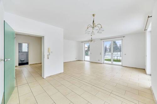 Wohn-/Esszimmer - Einfamilienhaus mit 175,00 m&sup2; in Hauptstuhl zum Kaufen