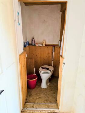 WC EG - 