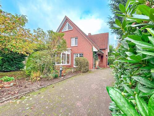 Außenansicht - Repräsentatives Einfamilienhaus mit Vollkeller, Wintergarten & gepflegtem Garten