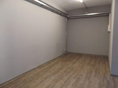 Empfangsbereich EG - 2 Zimmer Gewerbeobjekt (Büro, Produktion, Verkauf) in Titisee-Neustadt