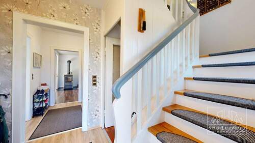 Treppenhaus Zugang zu DG - 