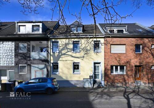 Außenansicht - 6 Zimmer Reihenmittelhaus zum Kaufen in Köln-Lövenich