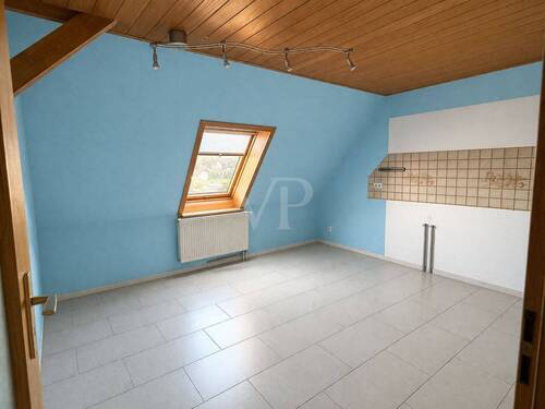 aktuell unsaniert - 5 Zimmer Etagenwohnung zum Kaufen in Radebeul