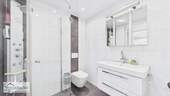 modernes Badezimmer - 
