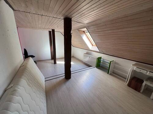 Kinderzimmer DG. - 