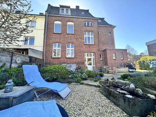 Rückfront - Mehrfamilienhaus, Wohnhaus mit 161,90 m&sup2; in Mönchengladbach zum Kaufen