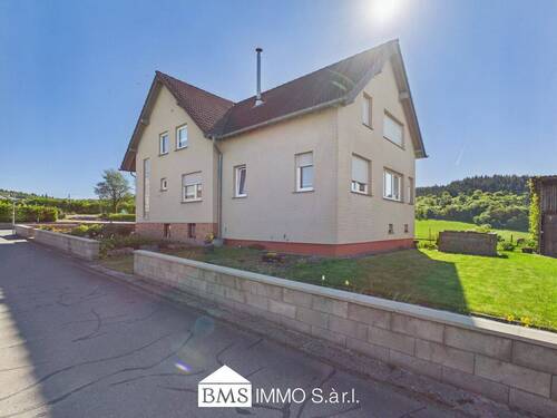 Bild 1 - Besonderes Wohnhaus mit tollem Ausblick in ländlicher Idylle!