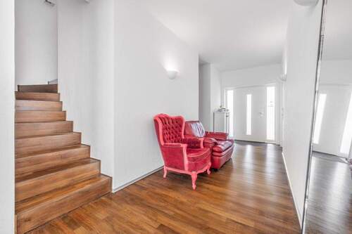 Flur im EG - 7 Zimmer Doppelhaushälfte in Hamburg / Groß-Flottbek