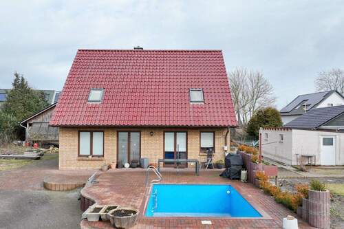 Außenansicht/Pool - 