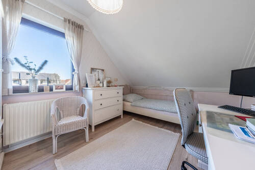 und ähnlich groß geschnitten - 