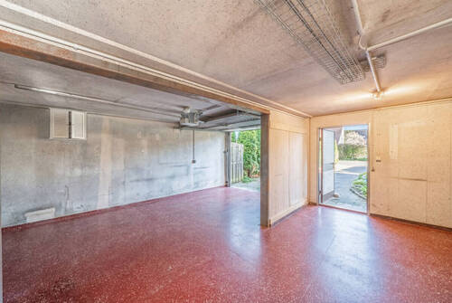 und weiterer Fläche für Hobby und Werkeln - 