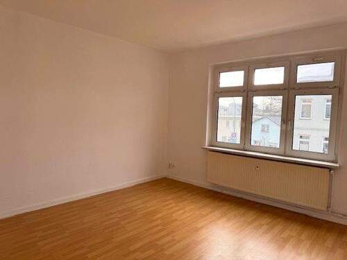 Whg. 1. OG - Mehrfamilienhaus, Wohnhaus zum Kaufen in Güstrow