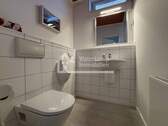03 WC mit Lüftungsfenster (EG) - 
