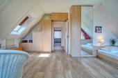 Schlafzimmer 2 OG - 