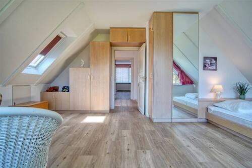 Schlafzimmer 2 OG - 