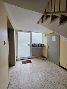 Hauseingang - Etagenwohnung mit 70,00 m&sup2; in Wilhelmshaven zum Kaufen