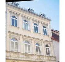 Zwei in den 90igern teilsanierte, modernisierungsbedürftige Mittelhäuser mit Entwicklungspotenzial, Gewerbe- und Wohnflächen - Waldenburg