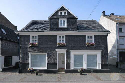 Hausansicht - Idyllisches Fachwerkhaus in Solingen-Wald - Denkmal & kleinem Garten