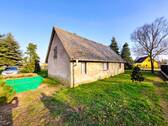 Einfamilienhaus mit Potenzial - entkerntes Einfamilienhaus mit Nebengelass bei Anklam