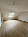 Wohn- & Esszimmer - Renovierte 4 ZKB-Dachgeschosswohnung in zentraler Lage Rastpfuhl