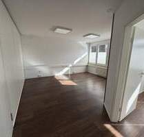 Oberkirch zentral am Marktplatz. Moderne, helle Büroräume zu vermieten