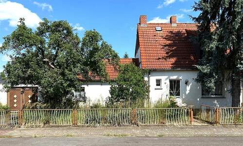 Vorderansicht - Doppelhaushälfte in beliebter Wohnlage von Zschornewitz