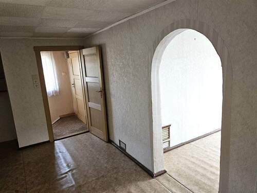 Zimmer mit Blick zum Treppenhaus OG - 