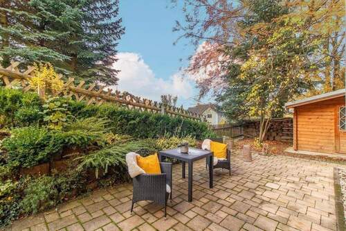 Terrasse - 1 Zimmer Mehrfamilienhaus, Wohnhaus zum Kaufen in Crinitzberg