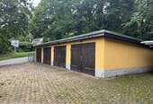 Garagen - 1 Zimmer Mehrfamilienhaus, Wohnhaus in Crinitzberg