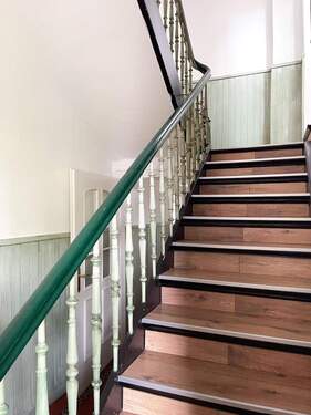 Treppenhaus - 1 Zimmer Mehrfamilienhaus, Wohnhaus in Rietberg