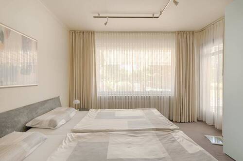 Schlafzimmer Ansicht 2 - 