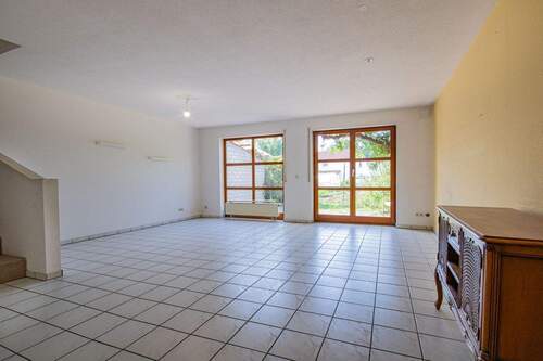 Wohnzimmer - 5 Zimmer Reihenmittelhaus in Wutöschingen