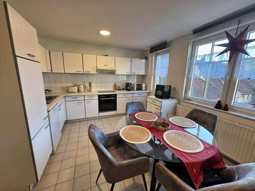 Küche mit Essplatz Wohnung DG - 