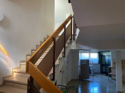 Treppe ins Kirchengeschoß.JPG - 