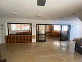 Foyer.JPG - 