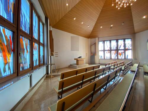 Kirchensaal Bild 3.JPG - 