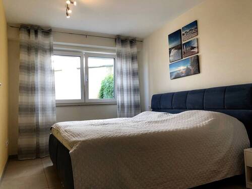 schlafen - 3 Zimmer Etagenwohnung zur Miete in Friedrichshafen