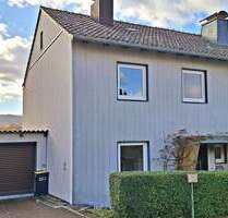 Doppelhaushälfte mit Garage in gefragter Lage von Ahnatal-Kammerberg - mit attraktiver Fernsicht!