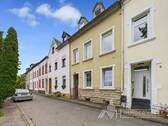 Seitenansicht rechts - 7 Zimmer Reihenmittelhaus in Trier
