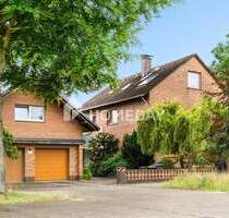 Großzügiges Zweifamilienhaus: viel Potenzial für Familien oder Mehrgenerationenwohnen - Neustadt Hagen