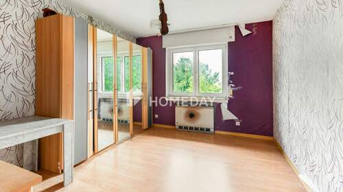 1. OG Schlafzimmer 1 - 