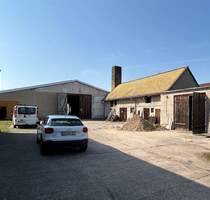 Gewerbeobjekt (ehemalige Baumschule) mit Halle, Garagen, Unterständen, Lagerräumen und Gartenanteil - Kemberg Schleesen